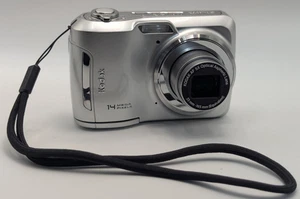 Fotocamera digitale Kodak EasyShare C195 argento 14 megapixel zoom 5x testata FUNZIONANTE! - Foto 1 di 13