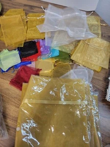 Enorme lotto di sacchetti regalo colori e dimensioni miste - Foto 1 di 7