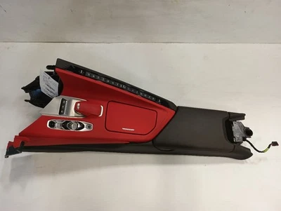 Consola de piso central delantera negra y roja de Chevy C8 Corvette 2021 12501686 Foto 1 de 4