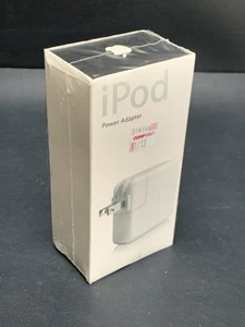 Vtg Apple IPOD Power Adapter M8636G/C - US And EU Power Adapters Included NOS - Picture 1 of 4
