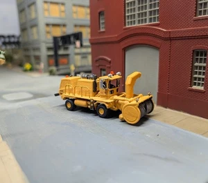 1/87 HO Scale Custom Built Oshkosh H Series Snowblower. 3D Printed Resin Model - Picture 1 of 7