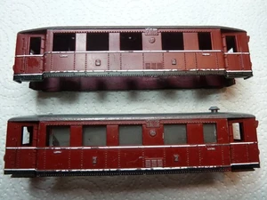 2 Stück Trix Express Gehäuse VT75 noch ganz guter Zustand zum basteln - Bild 1 von 6