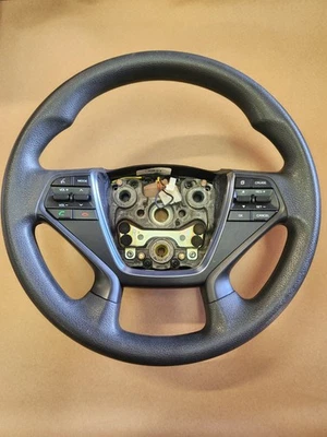 Volante Hyundai Sonata 2015-2017 con crucero y radio control OEM 56100-C2000 Foto 1 de 4