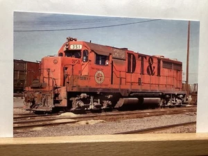 Detroit, Toledo & Irontown GP35 #351: (1975) - 3 1/2”x 5 1/2” Postcard - Picture 1 of 3