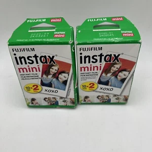 Saldi! Fujifilm Instax Mini Instant Film 2 confezioni doppie, 40 totali scadenza 2020 - Foto 1 di 1