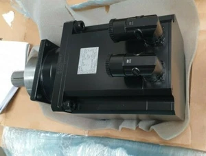 WITTENSTEIN SPM100-010R-600P-OH1-045IF194 40008996 SERVOMOTOR (R3S7.7) - Picture 1 of 4