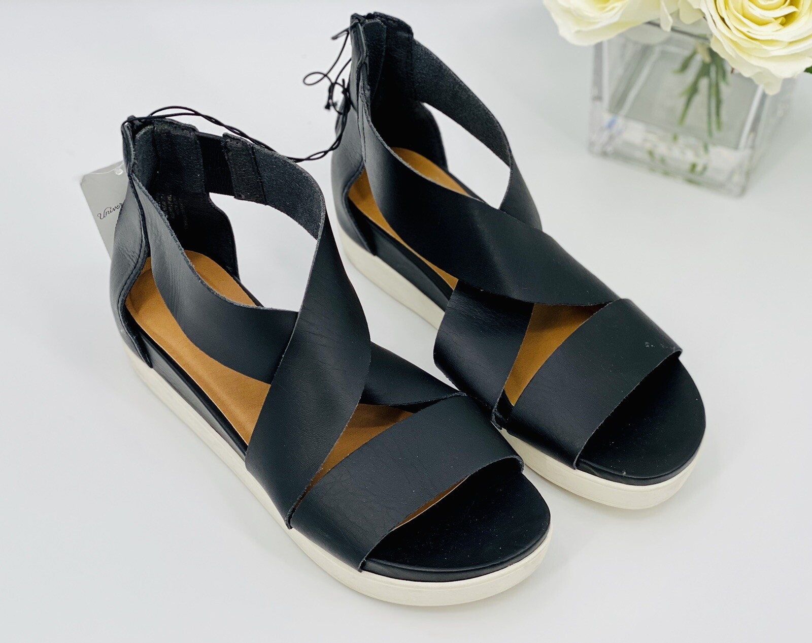 NEW Womenâs Hummingbird Platform Sandals Size 7.5 Shoe Black Universal Thread | eBay