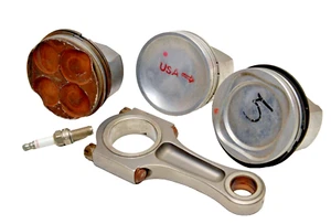 PISTONI e BIELLA MOTORE FERRARI F1 (Gilles Villeneuve) - Bild 1 von 10