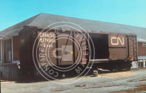 RAILROAD PHOTO CANADIAN NATIONAL RWYS BOX CAR # CN 8346 - Picture 1 of 1