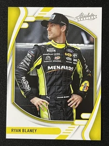 Panini Chronicles 2022 Viola Assoluto Ryan Blaney Team Penske - Foto 1 di 2