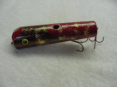 Hand Carved Wooden-Muskie/Pike Lure - 8" Long- 3 /4" Tall-Unsigned- Nice ! - Image 1 of 4