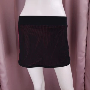 New Balance Women's Pink & Black Mesh Elastic Waist Lined Running Skort Small - Picture 1 of 7