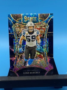Luke Kuechly 2023 Panini Select #415 Luke Kuechly Cosmic Prizm - Bild 1 von 2