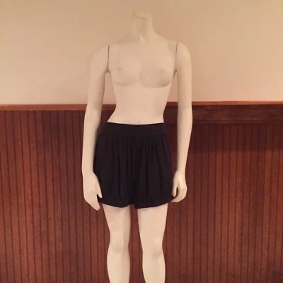 Pantalones cortos negros Theory - Talla: S/P Foto 1 de 4