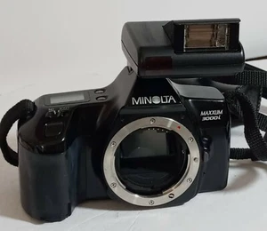 Minolta Maxxum 3000i 35mm Film Camera Body for PARTS or REPAIR - Picture 1 of 8