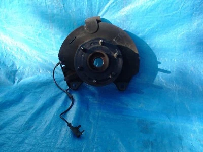 Cubo de roda de junta de eixo dianteiro direito Chevrolet Avalanche 2007-2013 fabricante de equipamento original - Imagem 1 de 4