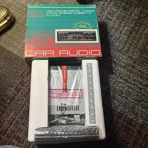 OPTIMUS cruscotto cassetta autoradio digitale AM/FM alta potenza 28 Watt NUOVO - Foto 1 di 21