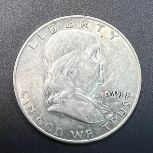 1949-D FRANKLIN HALF DOLLAR ~ AU, LEICHTE GEBRAUCHSSPUREN AUF DEN HIGH POINTS - Bild 1 von 2