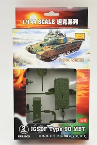 1/SCATOLA 82113 JGSDF TIPO 90 MBT (2 PER SCATOLA) WOW 1/144 KIT MODELLO PLASTICA - Foto 1 di 3