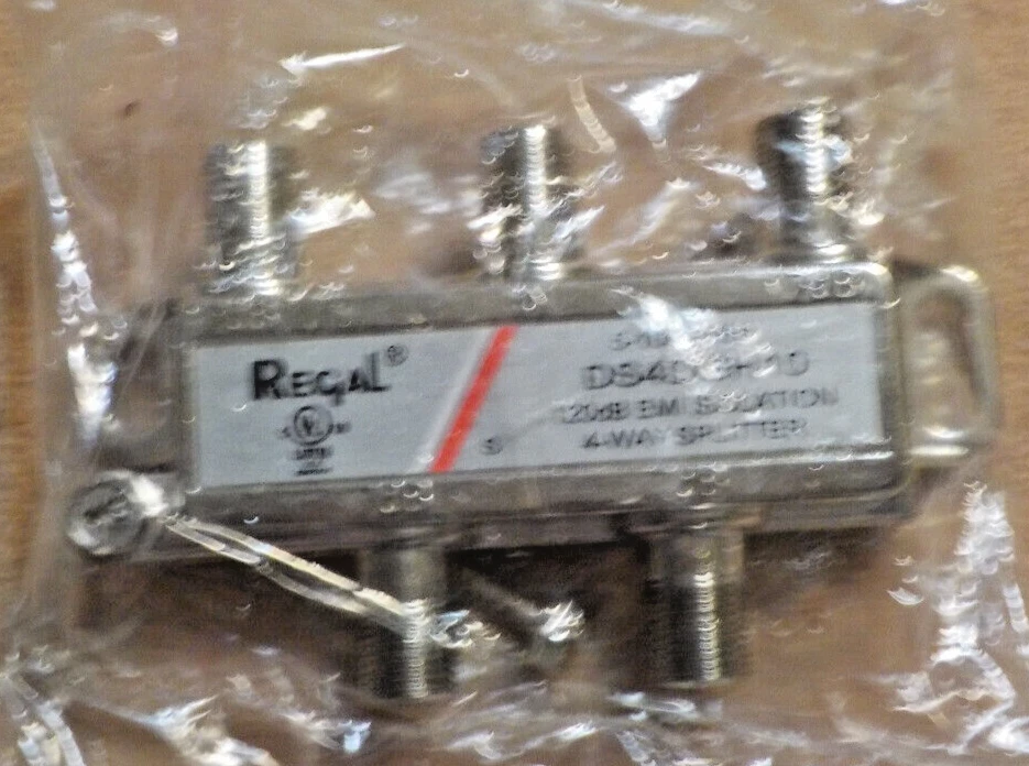 Regal DS4DGH10 4-Way Splitter in Unopened Package - Image 1 of 1