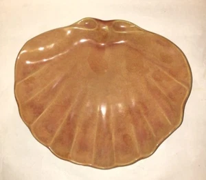 Hawaiian Potters' Guild Coquilles Shell Plate - Picture 1 of 3
