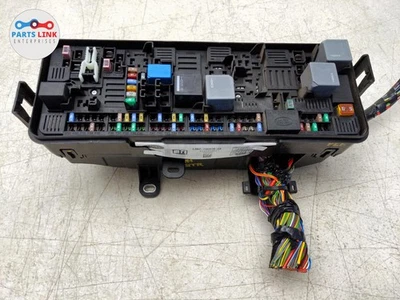2020-23 LAND ROVER DEFENDER REAR FUSEBOX POWER RELAY FUSE BOX L663 110 90 3L GAS - Image 1 of 4