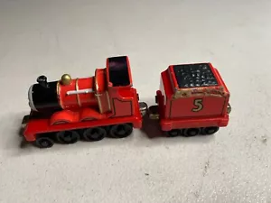 Thomas The Train JAMES Take Along and N Play Diecast Metal 2002 with Tender - Picture 1 of 11