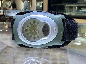 De colección Nike Verde ACG Y2K WA0009 Térmico Analógico Digital Triax 39mm - Imagen 1 de 4