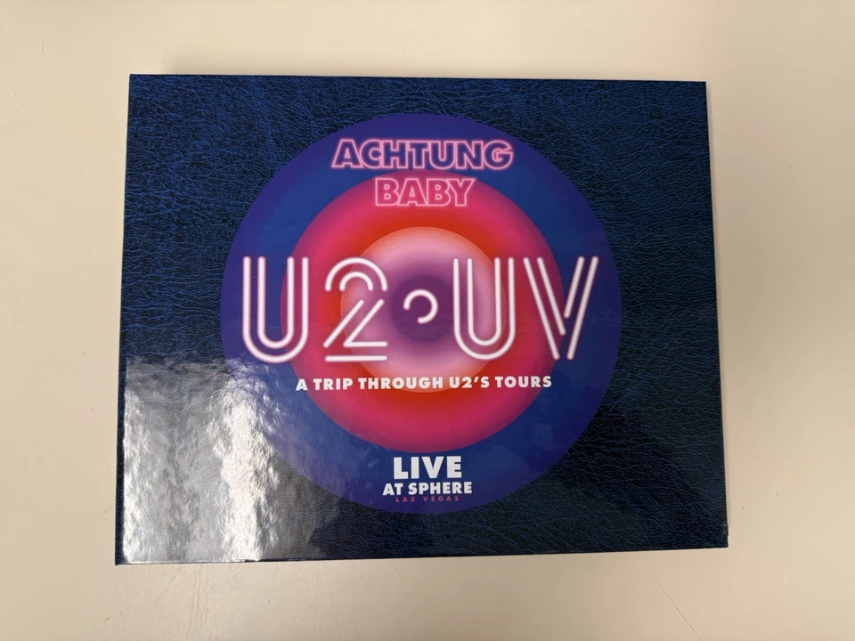 Libro del programa de conciertos U2 UV Achtung Baby Live At Sphere oficial Las Vegas Foto 1 de 3