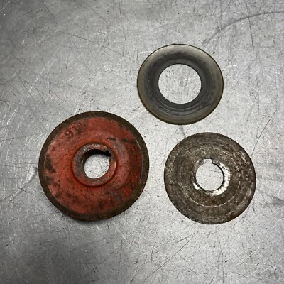 OEM GOOD USED 3HP CLINTON HORIZONTAL ENGINE 350JOAF PULLEY P118331 - Image 1 of 2