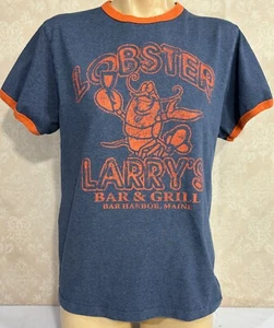 T-Shirt Bar Harbor Maine Hummer Larry Bar Restaurant Medium - Bild 1 von 3