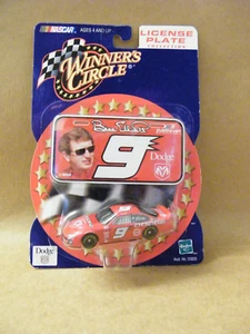 Hasbro NASCAR Winner's Circle Bill Elliott Dodge #9 Race Car & License Plate - Picture 1 of 3