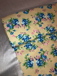 1 mtr Gold/Blau Rose Bündel Druck 100% Baumwolle Stoff.45"breit, Basteln, Kleid, Kinderzimmer - Bild 1 von 2