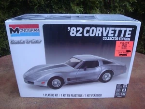 Kit modellino auto classico Cruiser '82 Corvette - scala 1:24 di Monogram (2023) NUOVO - Foto 1 di 6
