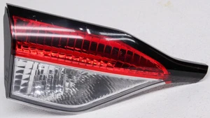 81591-12220 OEM Toyota Corolla Left Driver Side Lid Tail Lamp - Picture 1 of 2