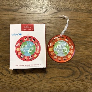 Hallmark Keepsake Glass Ornament JOY TO THE WHOLE WIDE WORLD 2022 UNICEF - Bild 1 von 8