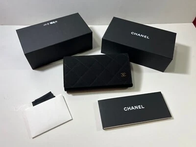 Case Chanel  Sunglasses Large Black Soft Quilted Authentic Italy Cc - Image 1 of 4