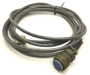 Cable codificador Ge Fanuc IC800SKCEV050B, longitud: 15 ft - Imagen 1 de 4