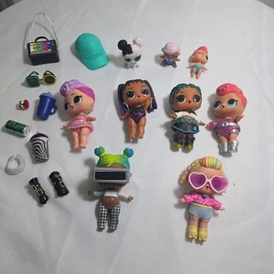 LOL SORPRESA Starter Pack LOTE DE 6 MUÑECAS, 1 MASCOTA, 1 HERMANA, 1 ROPA BEBÉ, Más - Imagen 1 de 8