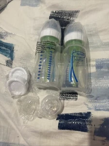 2 X DR BROWNS ANTI COLIC BOTTLES AND EXTRA TEATS NEW (ACC531 - Picture 1 of 7