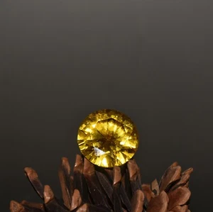 Early Collection of Yellow Diamond Zircon Cone-Shaped Jewelry Ornaments - Picture 1 of 9