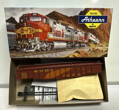 Athearn HO Scale WP Western Pacific 50' Covered Gondola Car Kit #6053 - Image 1 of 3