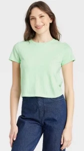 Universal Thread Women's Shrunken Short Sleeve T-Shirt Green Size Medium - Picture 1 of 4