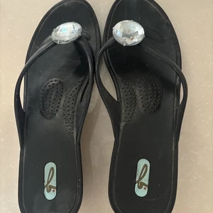 OKAL Womens Sz Lg Round Jewel small heel Flip Flops comfy great condition - Picture 1 of 12