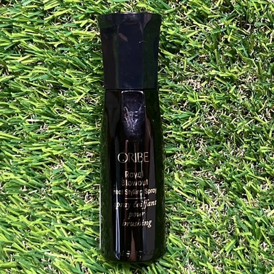 Spray de peinado térmico Oribe Royal Blowout tamaño de viaje 1,7 oz Foto 1 de 3