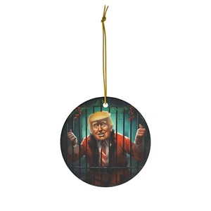 DistinctInk hängender Keramik Christbaumschmuck - Trump Weihnachten im Gefängnis - Bild 1 von 5