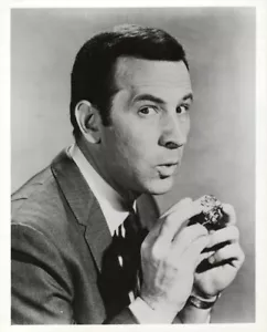 Don Adams Agent 86 Maxwell Smart Television 1965-70 Foto 8 x 10 - Bild 1 von 2