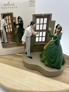 Scarlett O'Hara and Rhett Butler Gone w/ the Wind 2007 Hallmark Magic Ornament - Picture 1 of 11