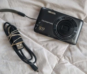 Olympus VG-120 Slim Compact Retro Digital Camera 5x Optical Zoom + SD Memory - Picture 1 of 11