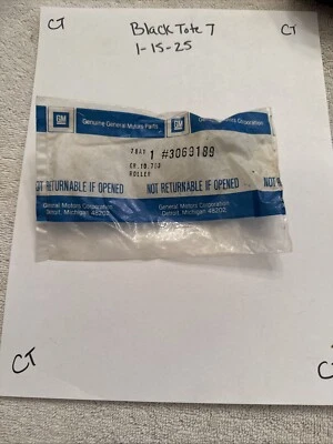 GM NOS Original Window Regulator Roller 3069189 1968-82 Corvette 1967-68 Impala - Image 1 of 3